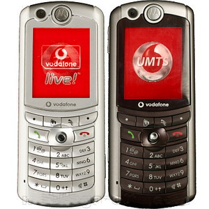 Motorola E770, 3G + Triband, A2DP, microSD - Refurbished