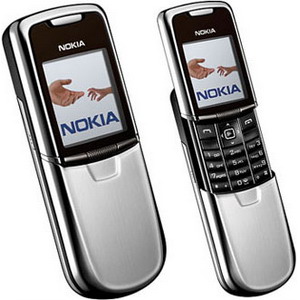 Silver Nokia 8800 Classic, a phone made of steel - Refurbished